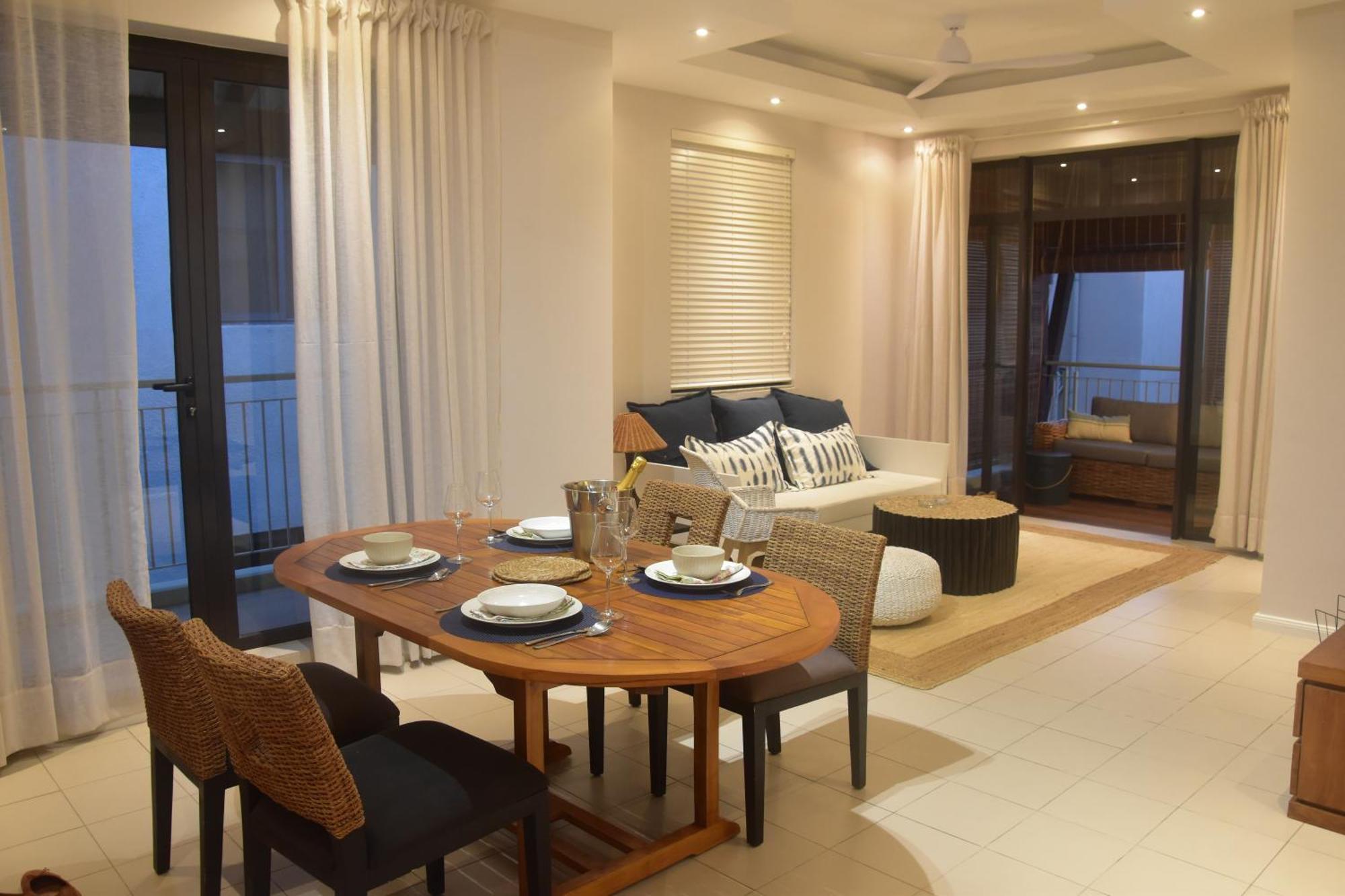 Blue Waves Beachfront Penthouse Flic en Flac Luaran gambar